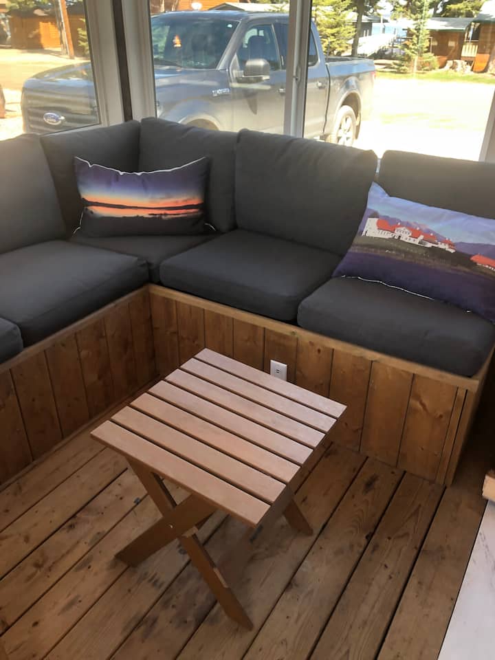 10 Best Cabins With Hot Tub In Saskatchewan, Canada Updated 2024