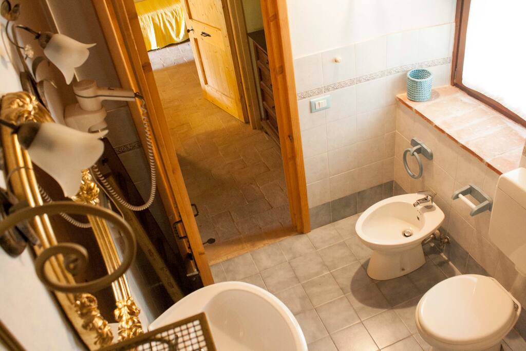Bagno lato servizi