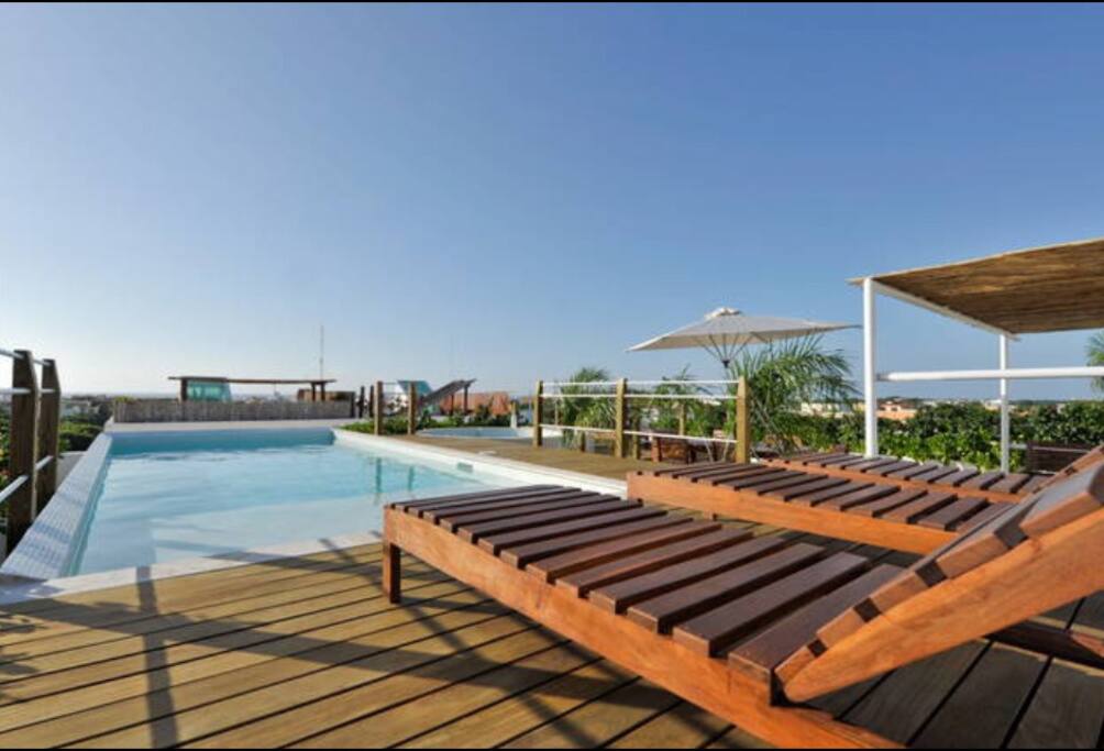 Condominium roof terrace