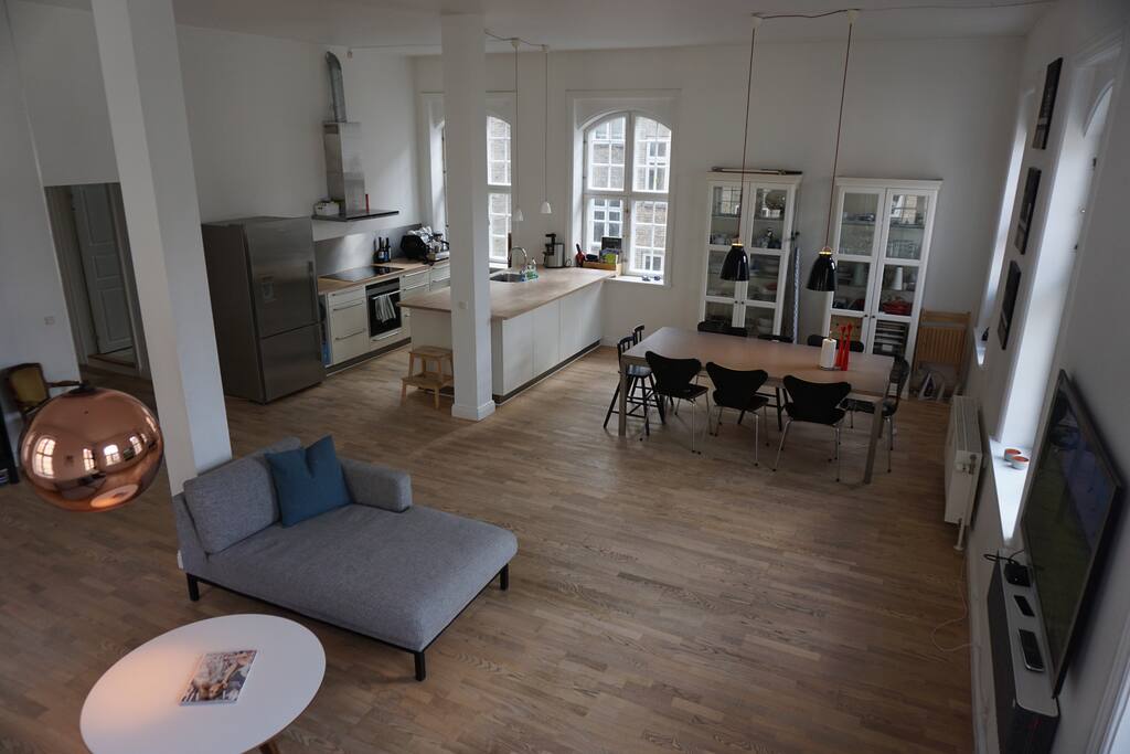 Livingroom / kitchen-dining area