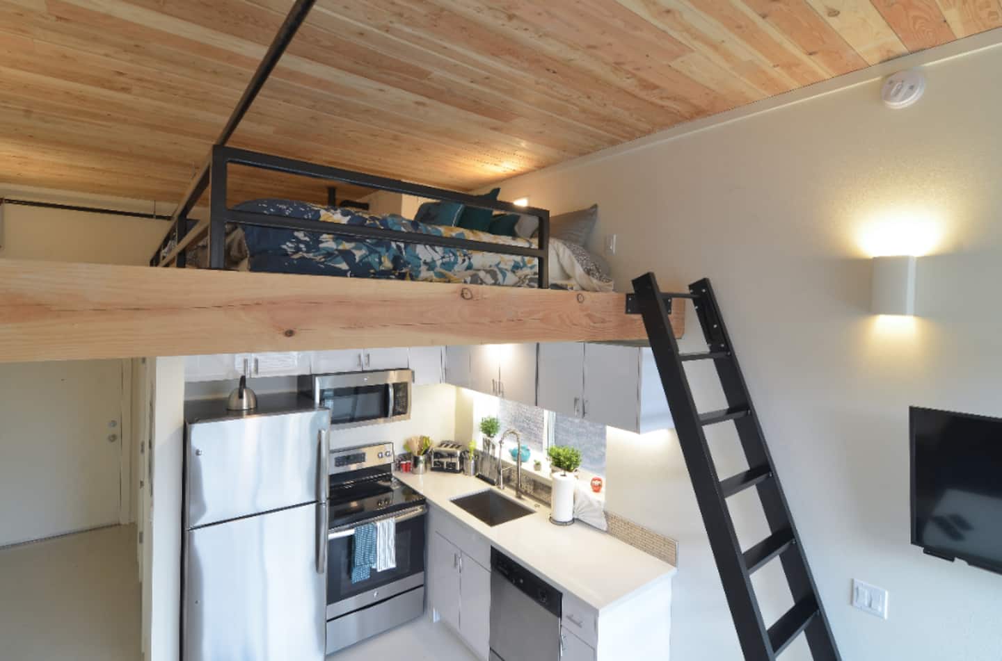 Capitol Hill Loft