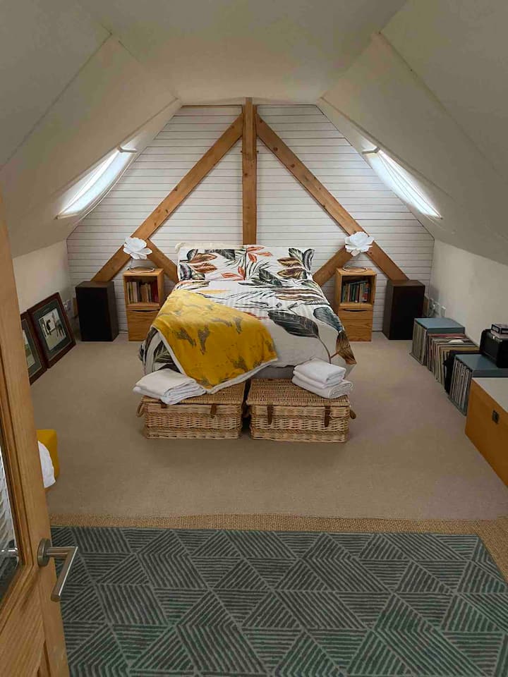 寝室3.ダブルベッドとシングルベッド