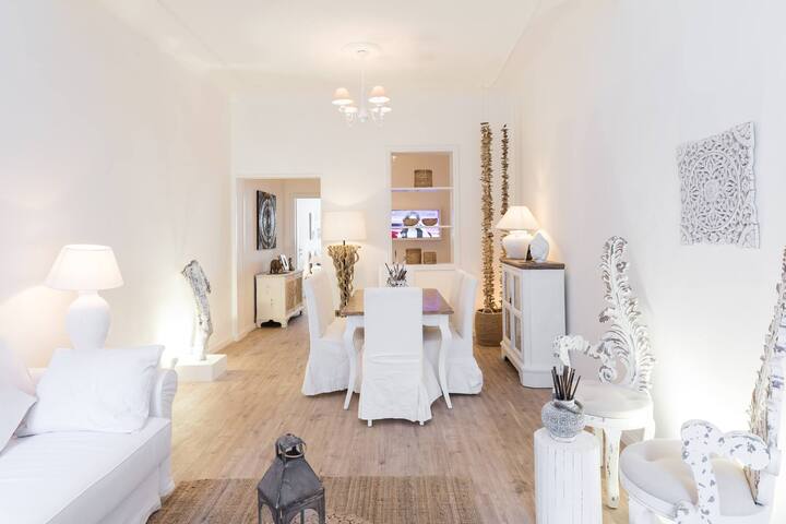 Piazza di Spagna BB – 11 guests gallery image 2