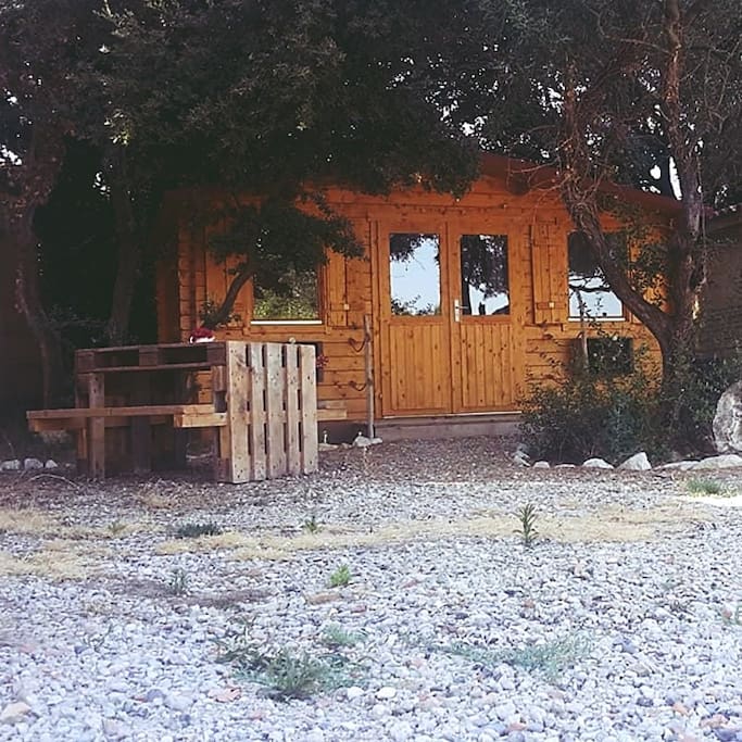 &. VUE EXTERIEUR.