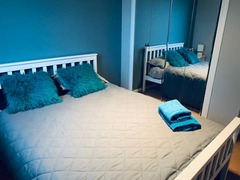 Cosy double room with Wifi and parking.