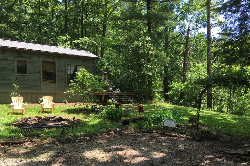 Magnolia Cabin Camp David Cabins for Rent in Saluda, North Carolina