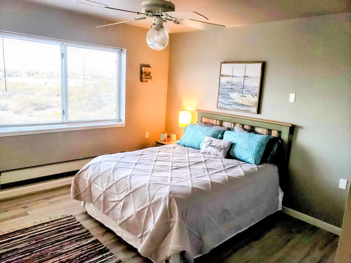 سرير بحجم كبير