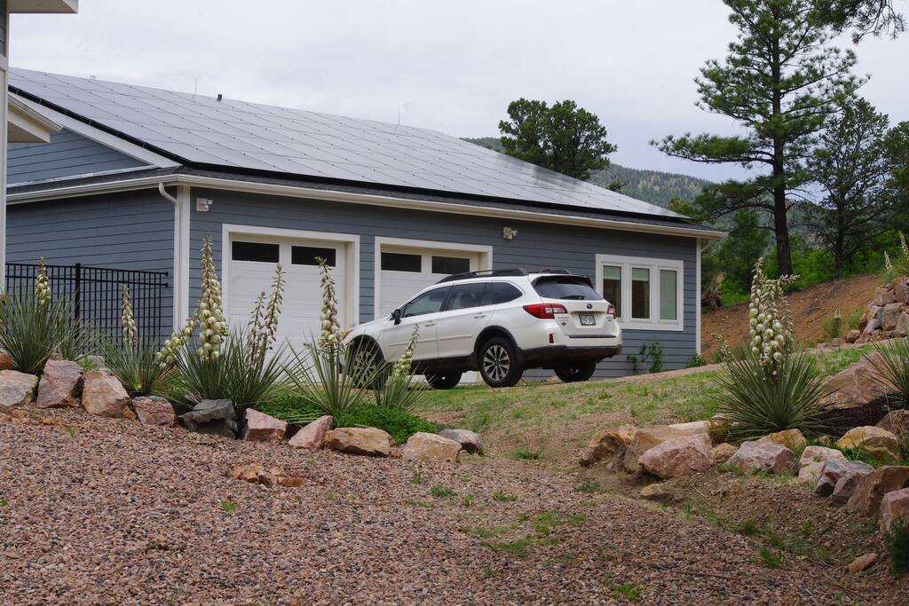 Guest House- plenty of parking