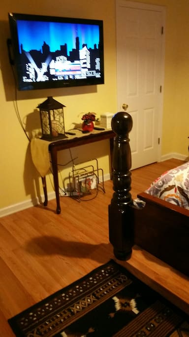 TV area in bedroom