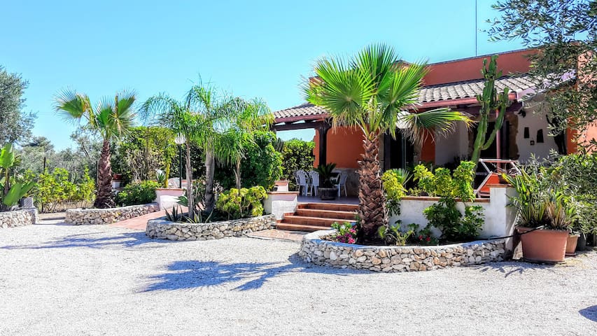 Torre dell’orso villa da giusi