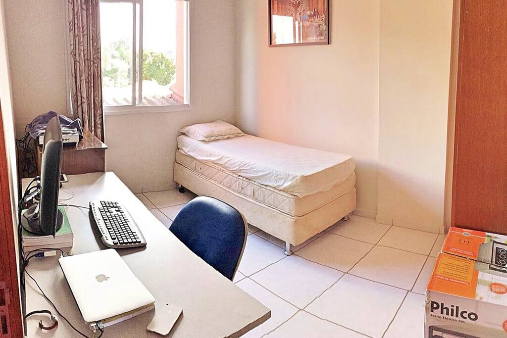 Quarto Cama Solteiro e Colchão