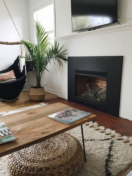 Gas fireplace