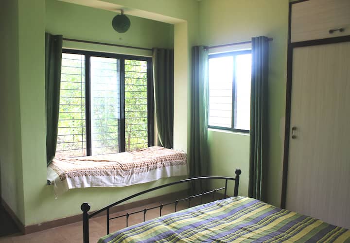 ESPACE DE COUCHAGE SUPPLÉMENTAIRE DANS LA CHAMBRE