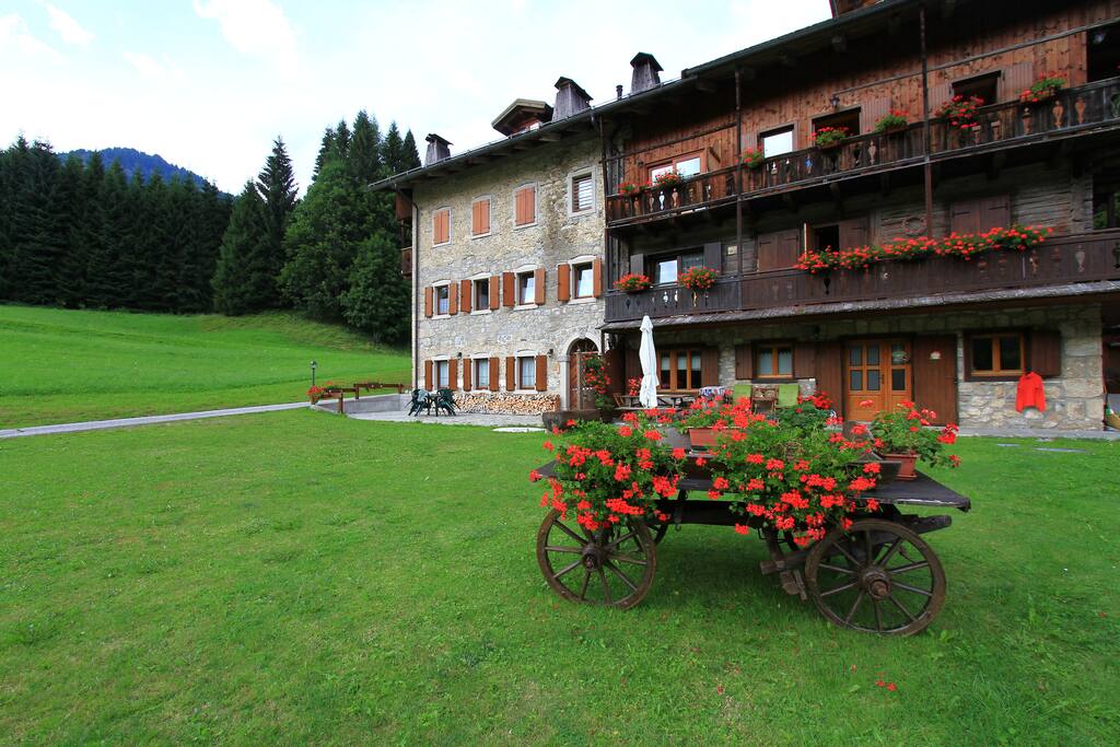 Haus Khlemele giardino
