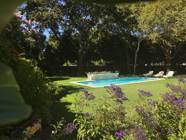 Little House Guest House gallery image 3