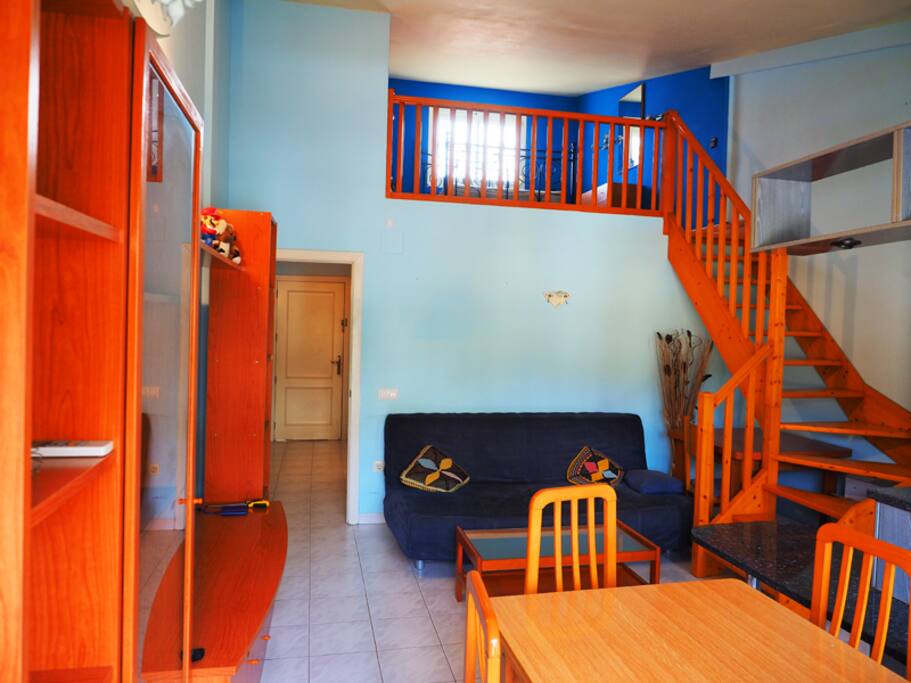 Salón con sofá cama