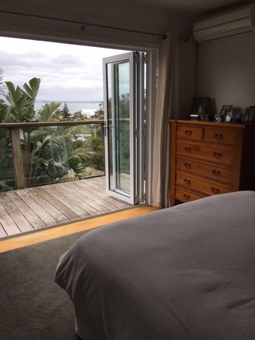 Main bedroom with ensuite