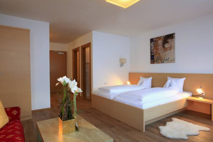 App. mit Halbpension + ****Hotelservice für 2