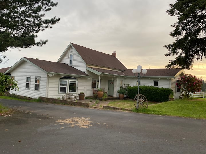 Jamestown Ranch a Country Retreat Farm stays for Rent in Oregon City