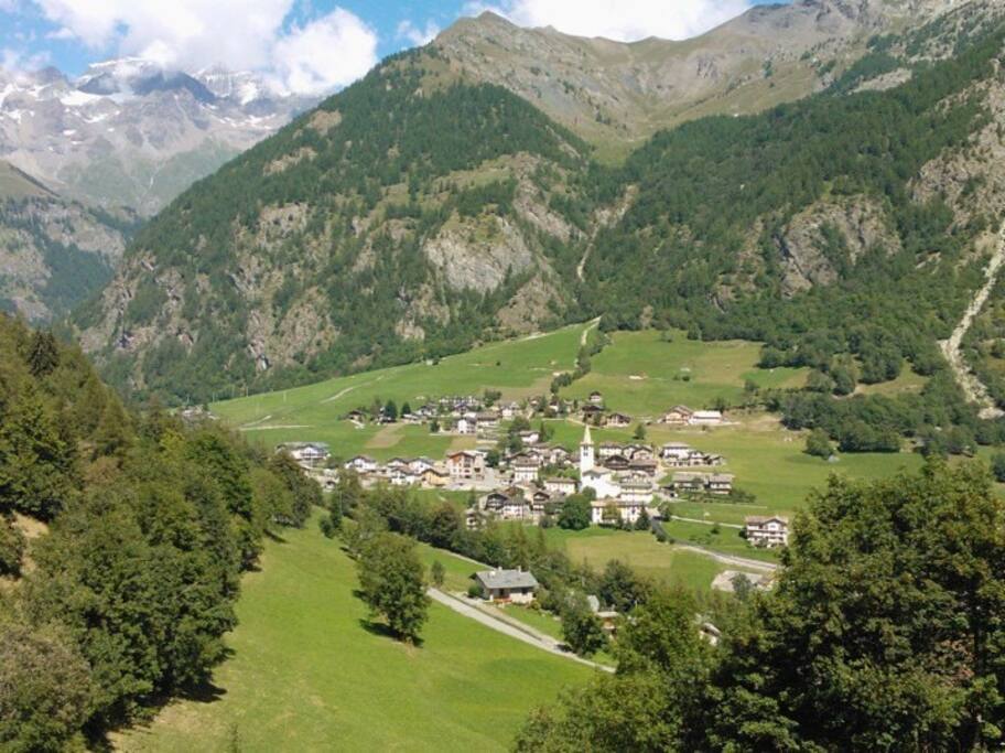 Ollomont