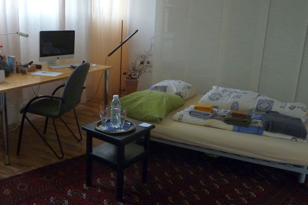 Fullsize bed (1.40m x 2.00m)