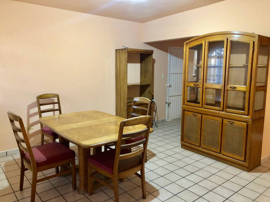 Área Común - Comedor.