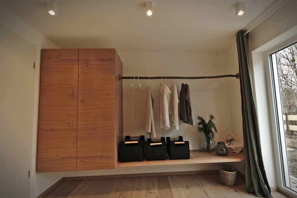 Aufbewahrung Schlafzimmer 1 EG