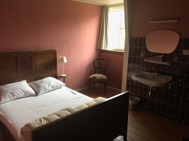 საძინებელი 3