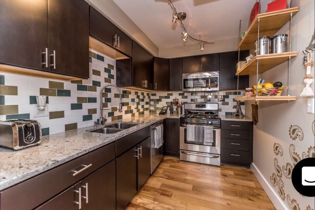 Open Kitchen w/ high end SS appliances