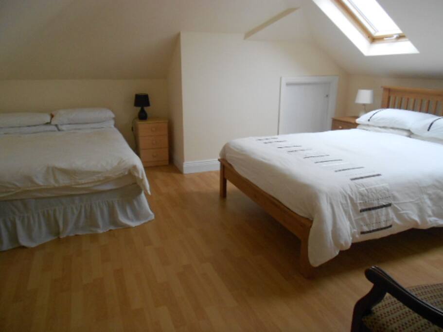 Family room with en suite