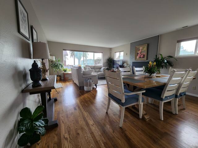 Ocean View House Few Steps from Miramar Beach gallery image 4