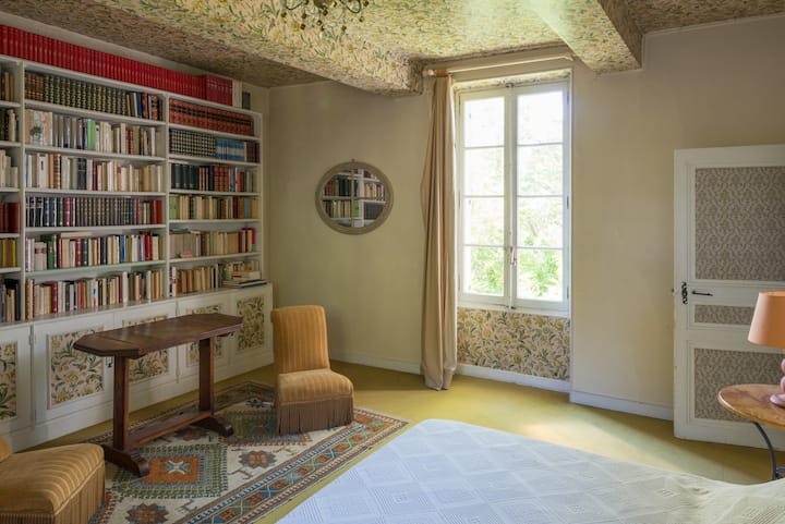 ห้องนอน 4 ชั้น 1: เตียงใหญ่