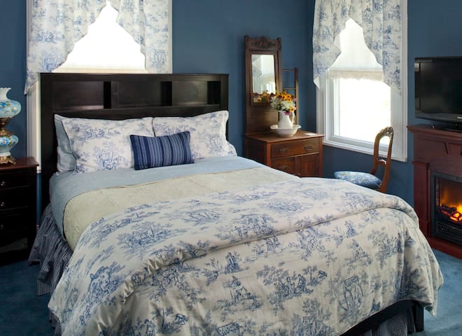 Morris Canal room - Whistling Swan Inn