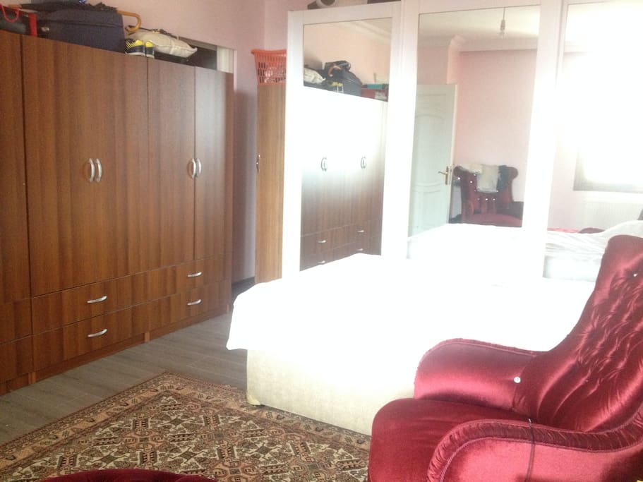 Double bed bedroom