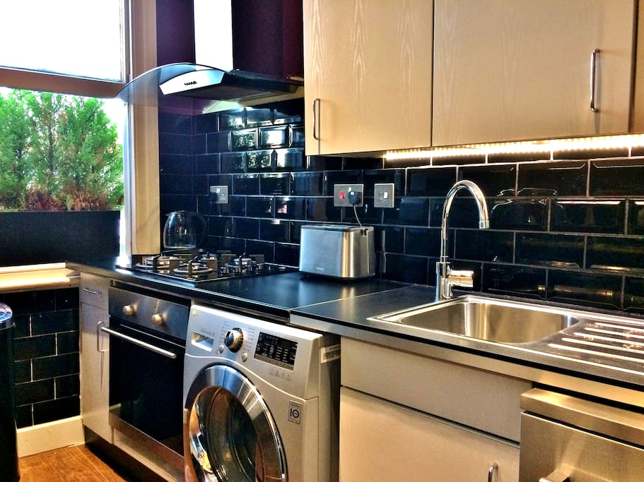 Super new aplliances in a very modern kitchen
