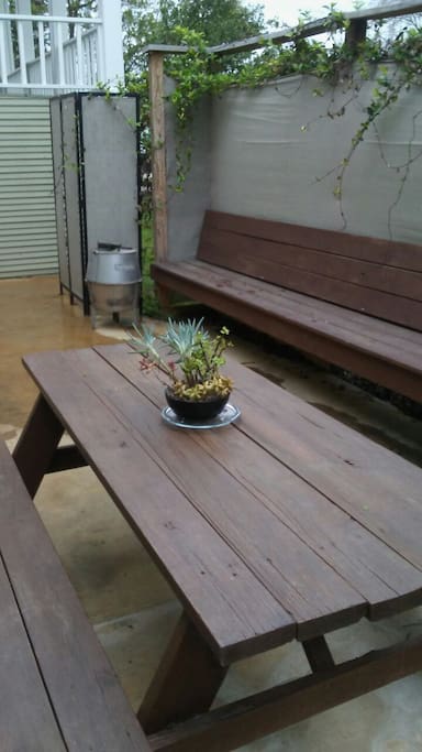 Picnic table side yard