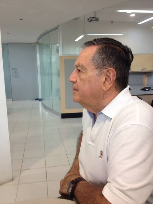 yo de perfil