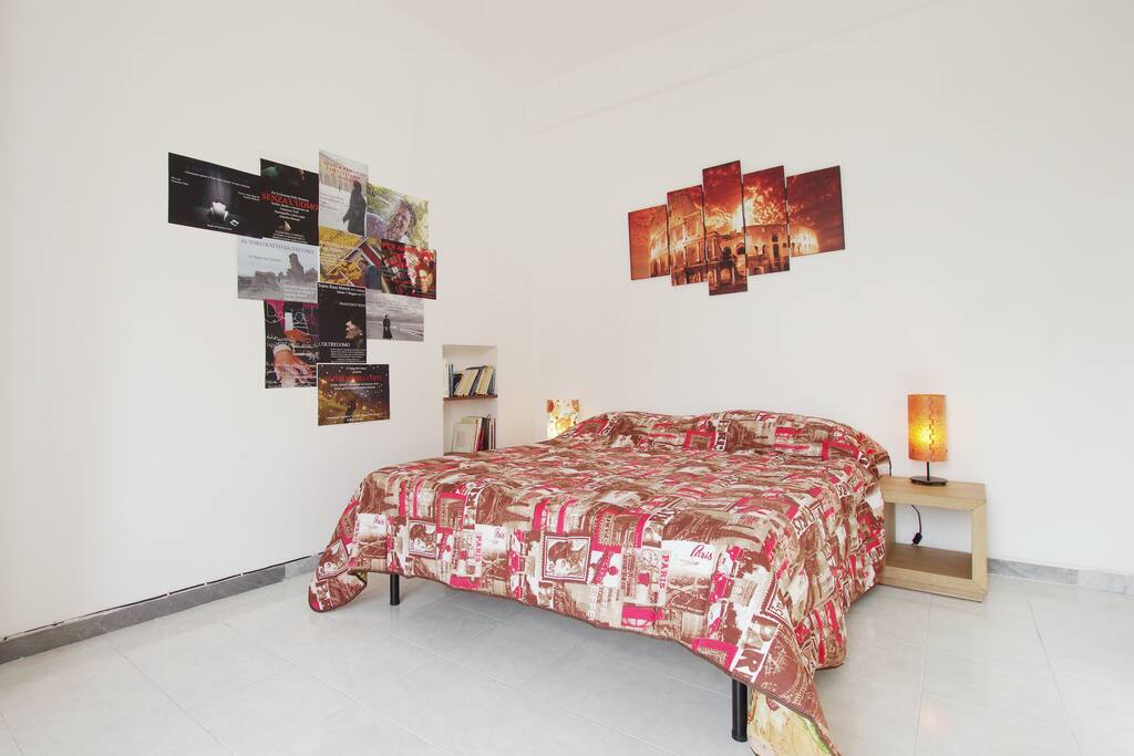 2nd bedroom with adouble king-size bed and a double french sofa-bed