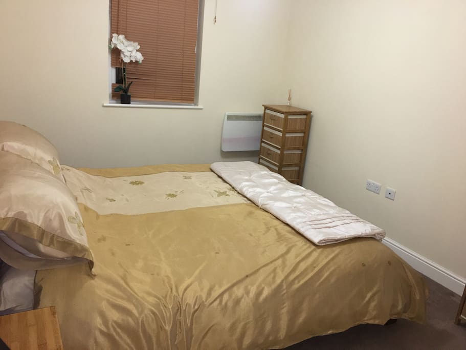 Bedroom 1 with queensize and ensuite