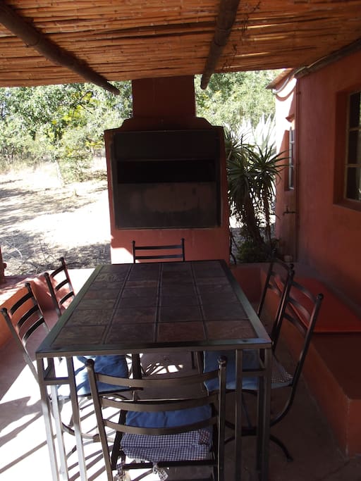 Under cover stoep with built in braai