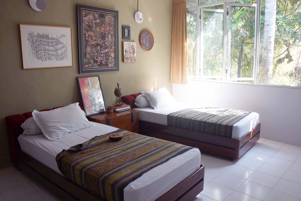 Guest could hear the sound of the flowing water that comes from the streams, from the room.