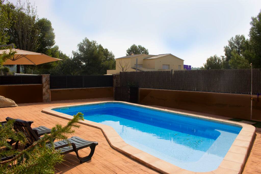 Modern pool