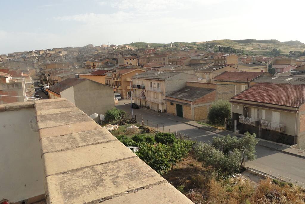vue de la vaste terrasse sur le toit