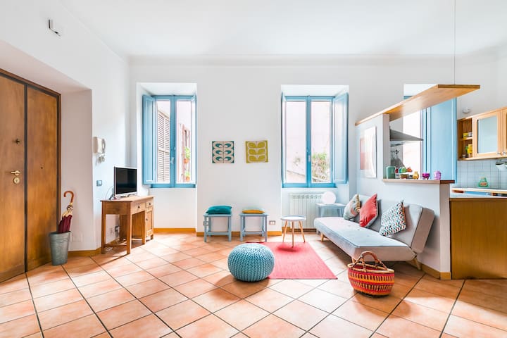 Lovely Home near Colosseum, Bright and Spacious