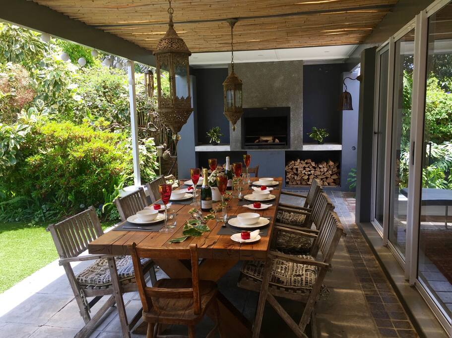 An oasis for entertaining...duringthe day..