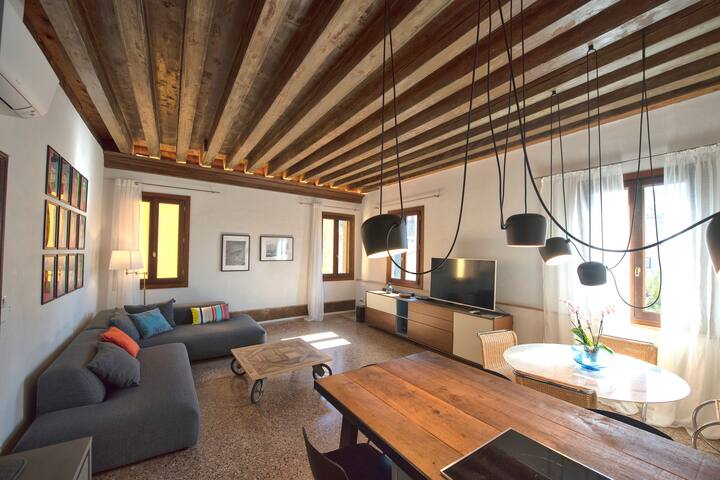 Appartamento in un magnifico palazzo veneziano