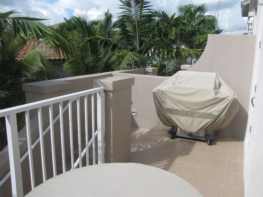 Deck with Gas Grill