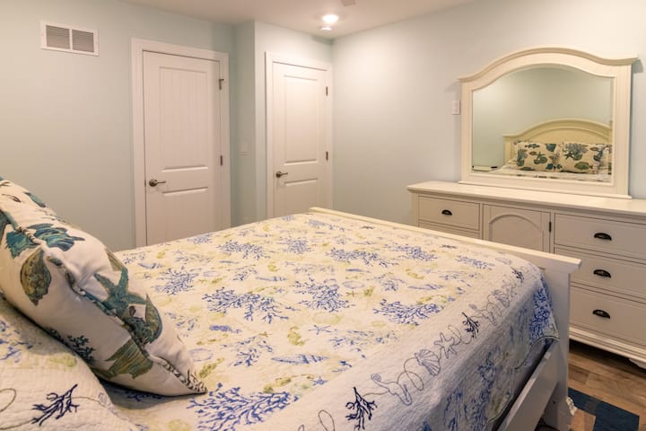 Bedroom 2 - Queen sized bed