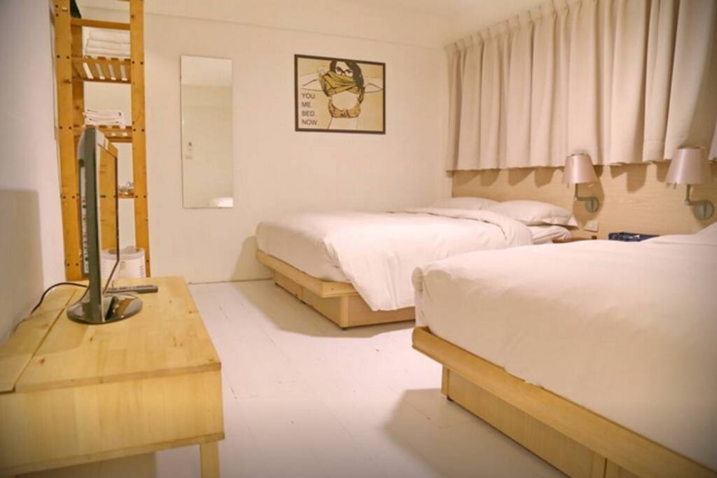 2 double beds