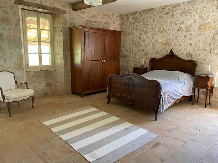 غرفة النوم 1